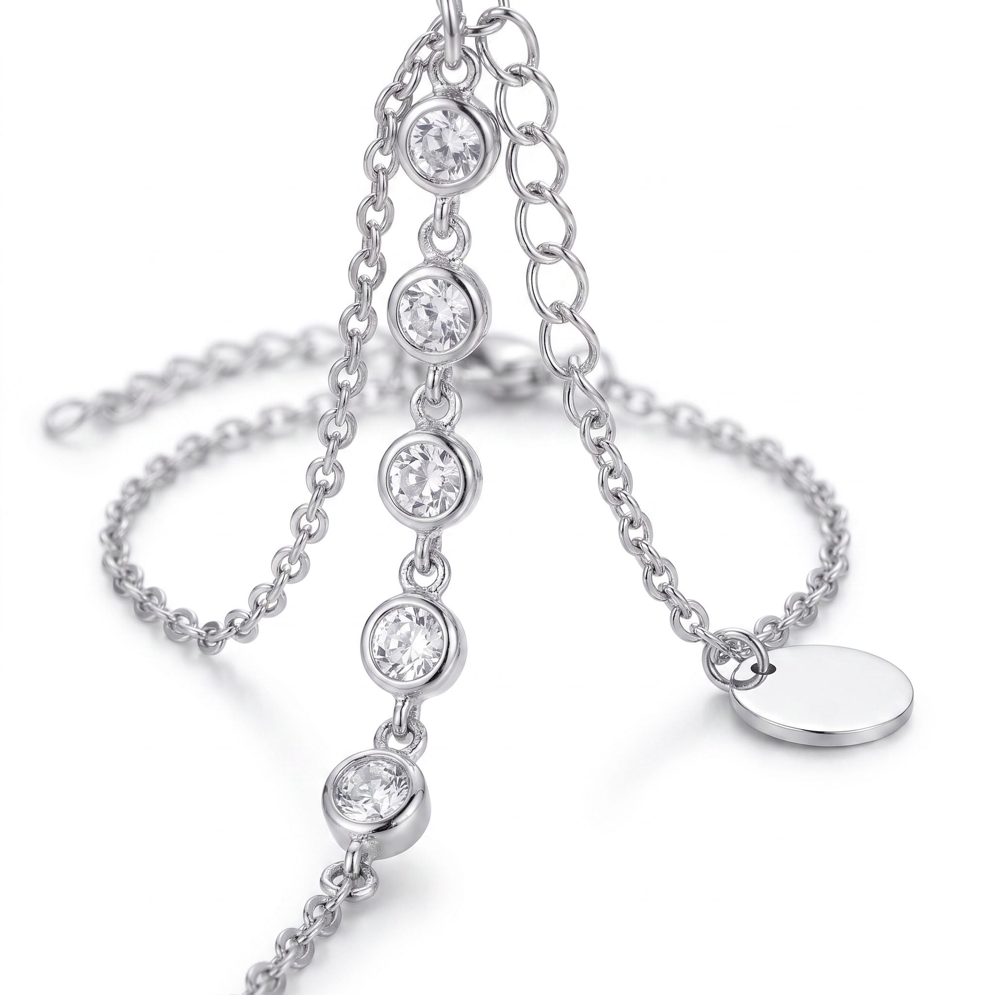 Étincelle Silver Hand Chain - macro detail