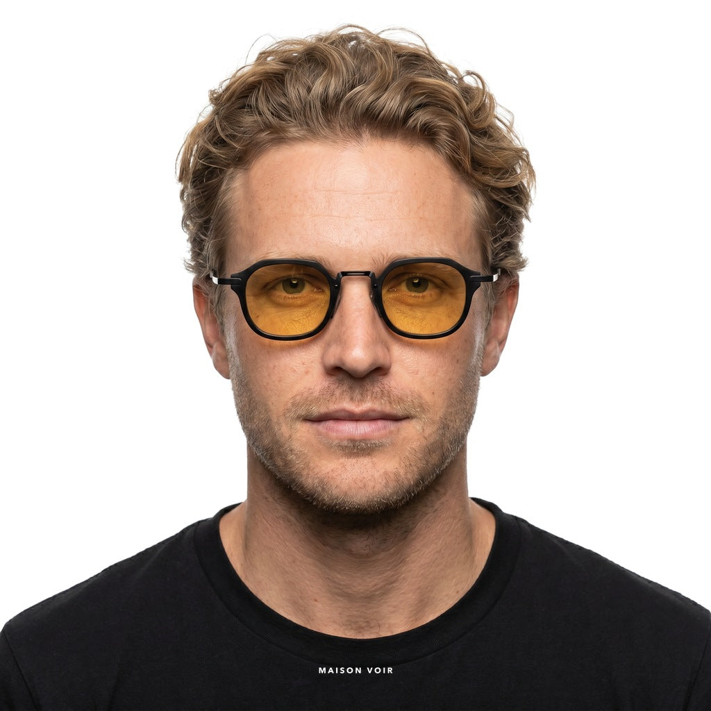 Amalfi - Black with Yellow Lenses - model male