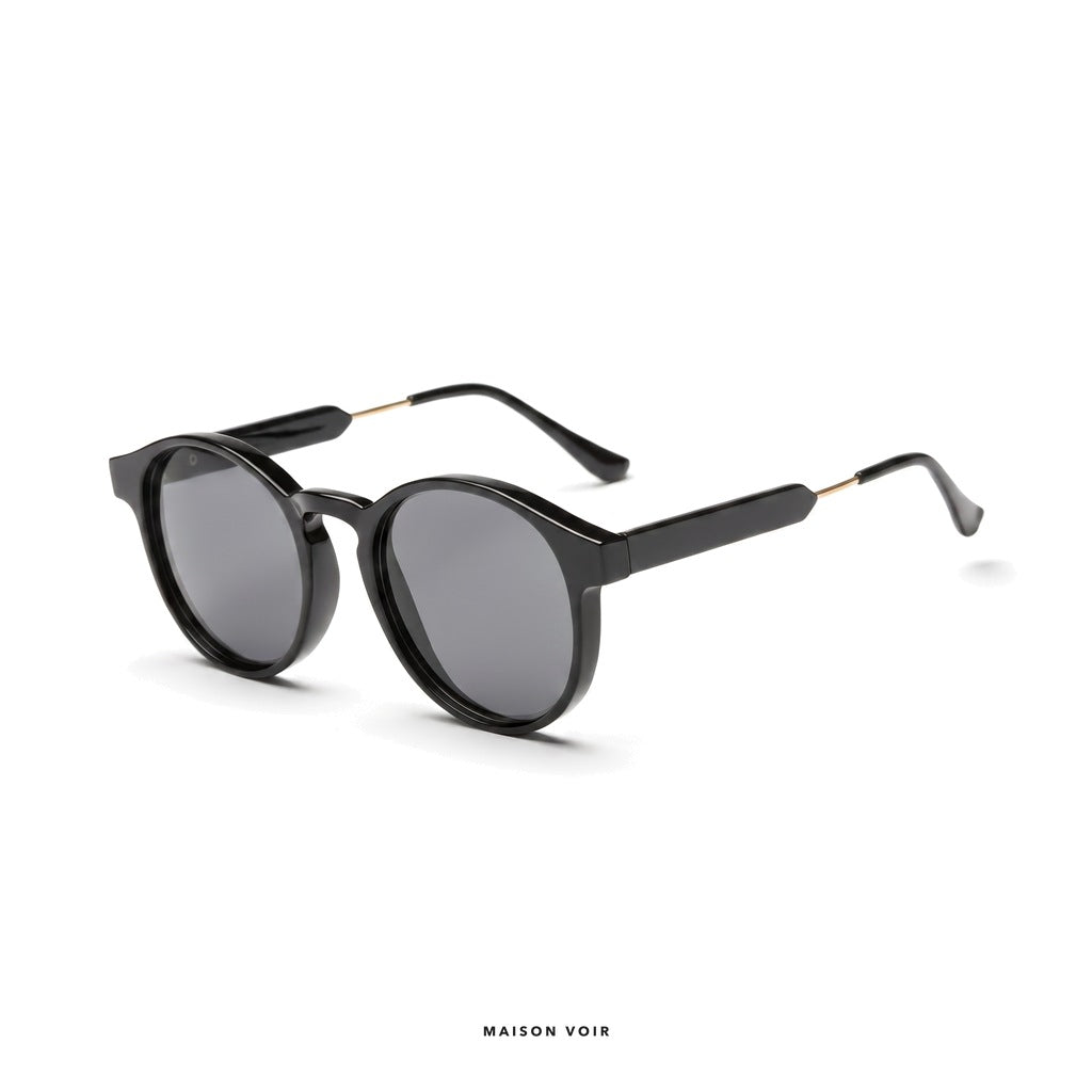 Barcelona - Black with Black Lenses - angle left