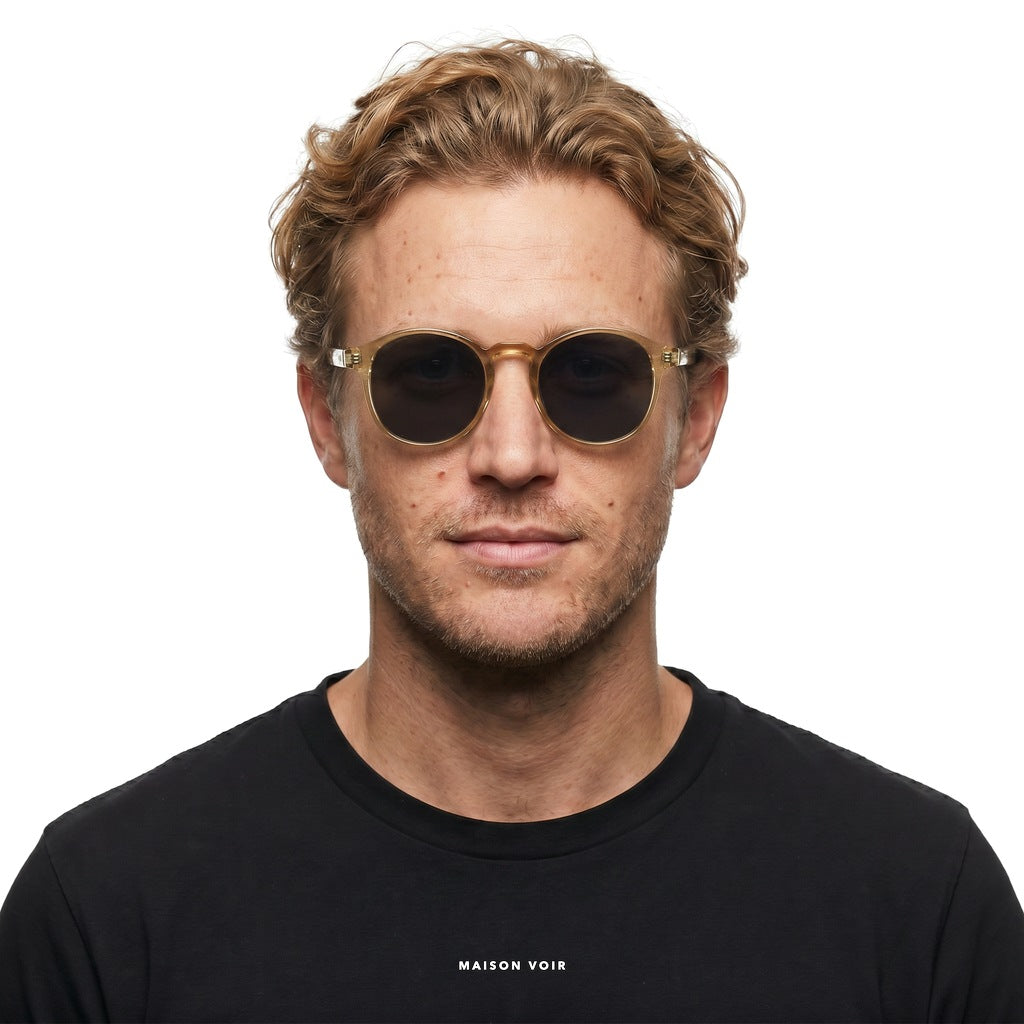 Barcelona - Champagne with Black Lenses - model male