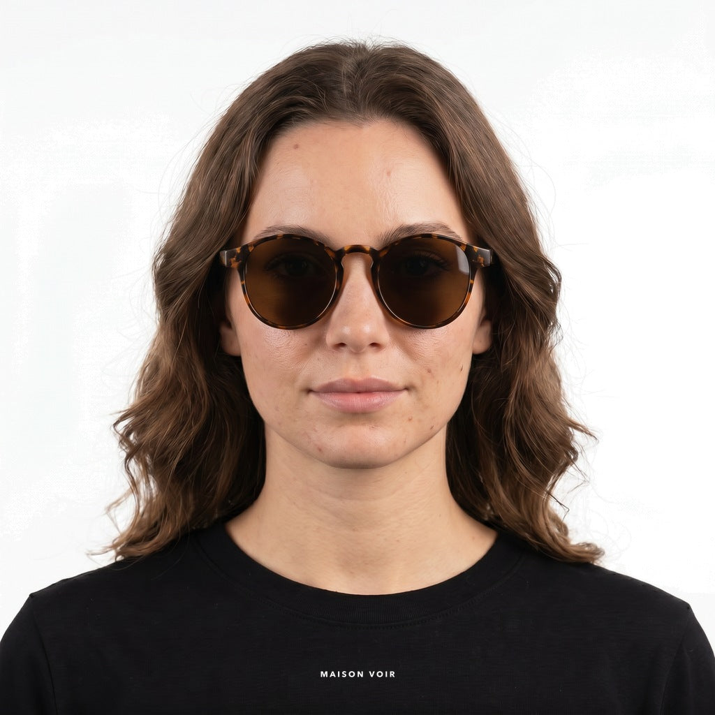 Barcelona - Leopard with Brown Lenses - model female
