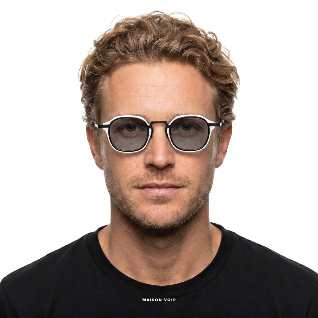 Amalfi - White/Black with Gray Lenses - model male