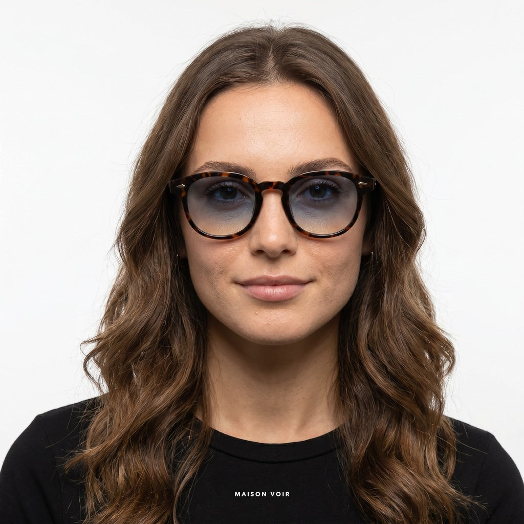 Cannes - Leopard with Blue Lenses - model female