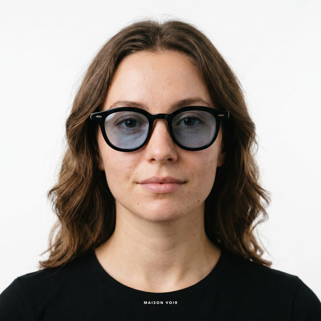 Los Angeles - Black with Blue Lenses - model female