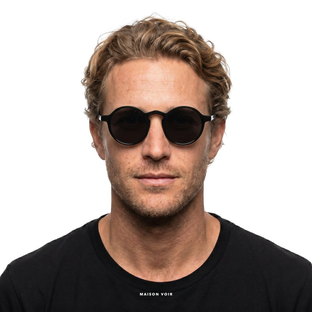 Maggiore - Black with Black Lenses - model male