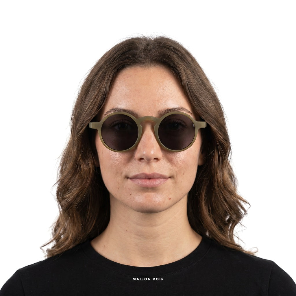 Maggiore - Green with Black Lenses - model female