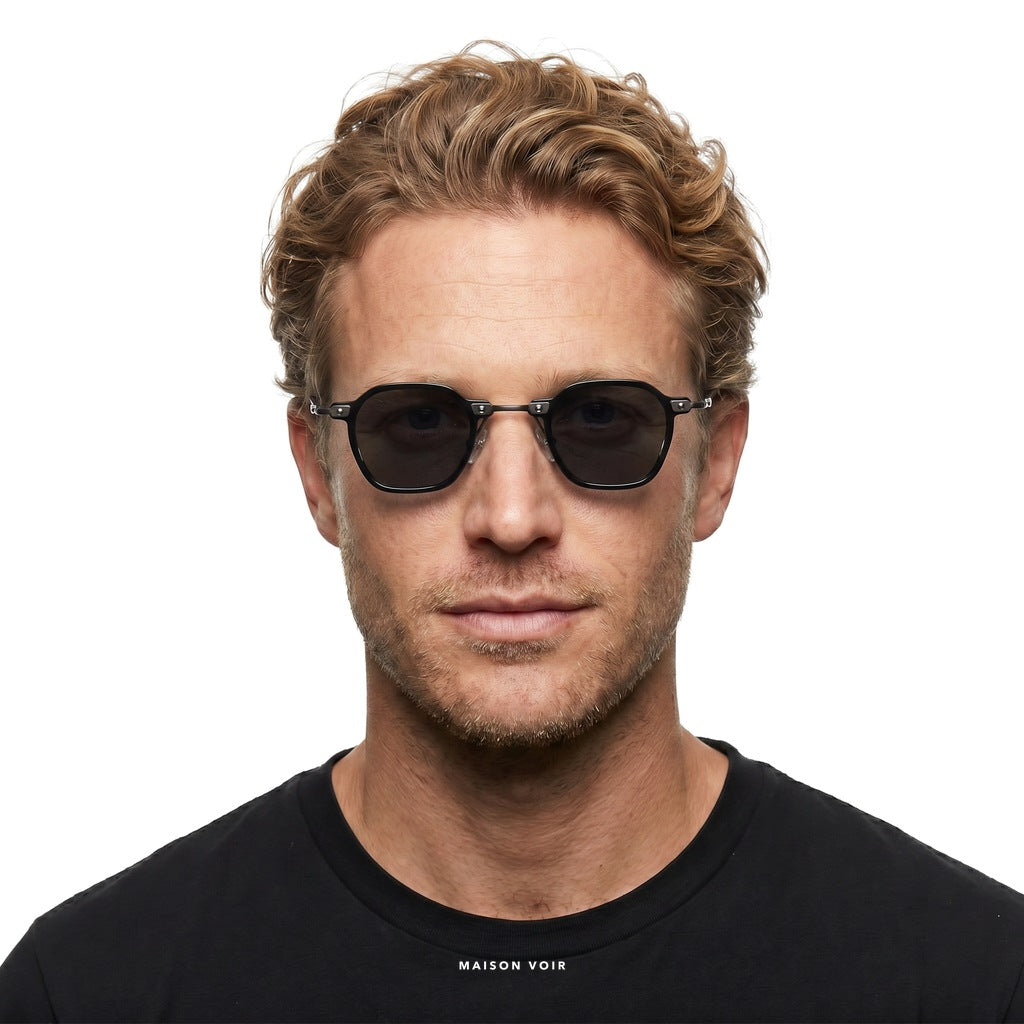 Miami - Black with Black Lenses - model male