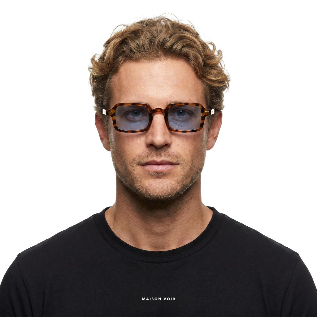 Milan - Leopard with Blue Lenses - model male