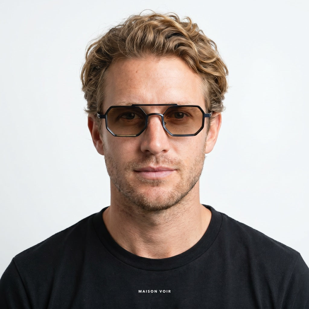Munich - Black with Champagne Lenses - model male