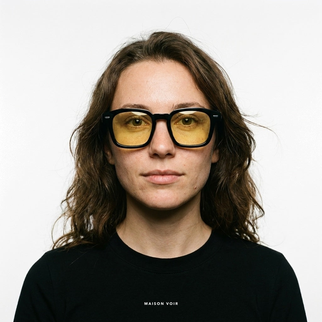 New York - Black with Yellow Lenses - model female
