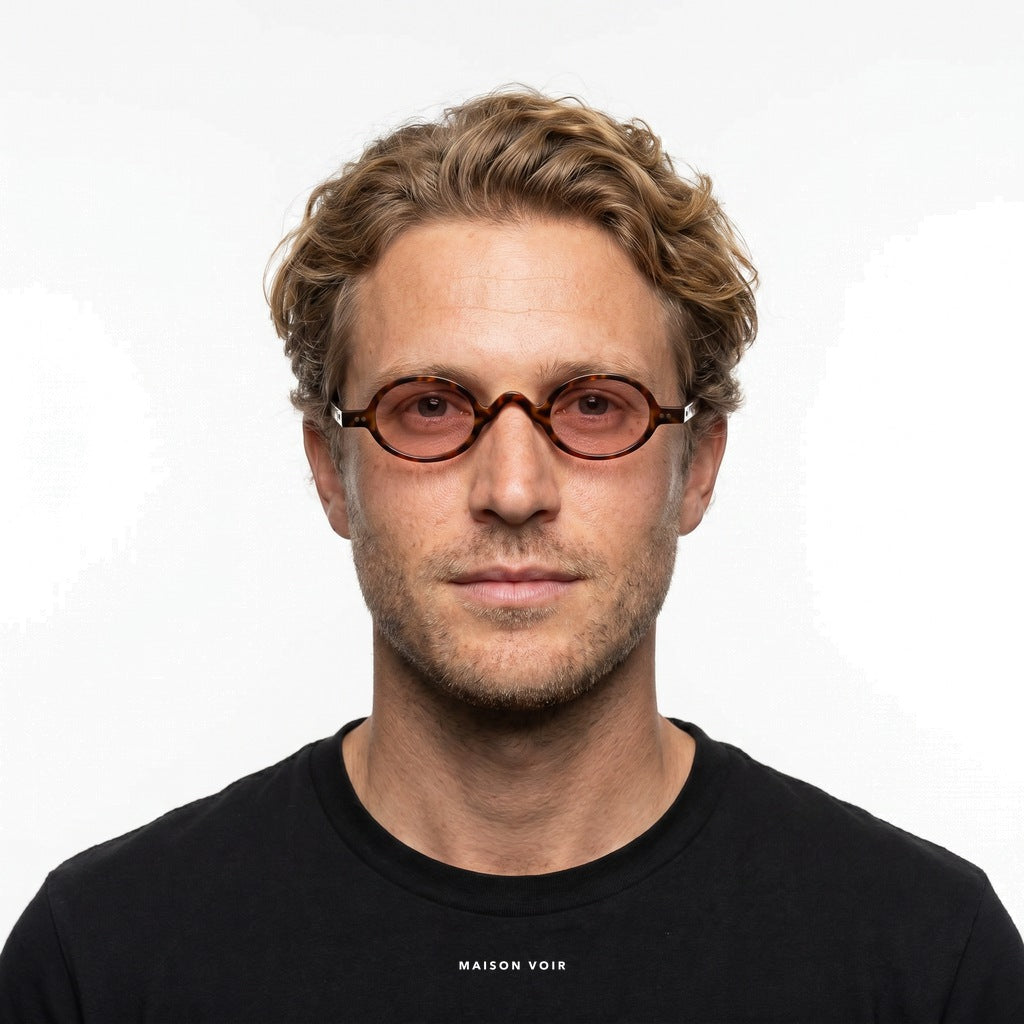 Tokyo - Leopard with Pink Lenses - model male