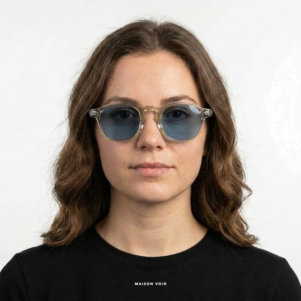 Ibiza - Transparent/Turtle with Blue Lenses - model female