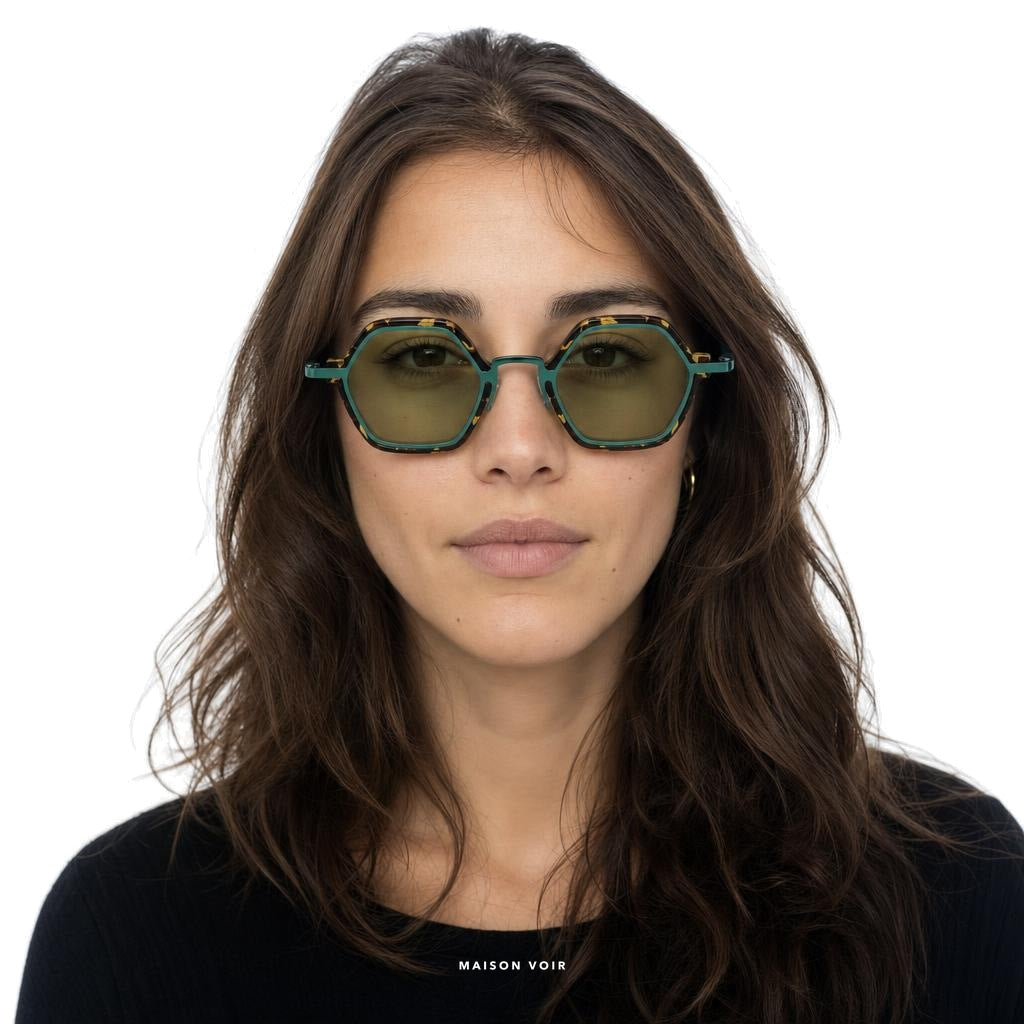 Nice - model female