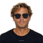 Monaco - model male